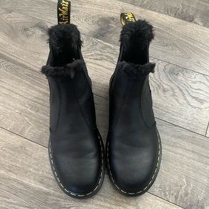 Dr. Martens 2976 Chelsea Boot Women’s size 7